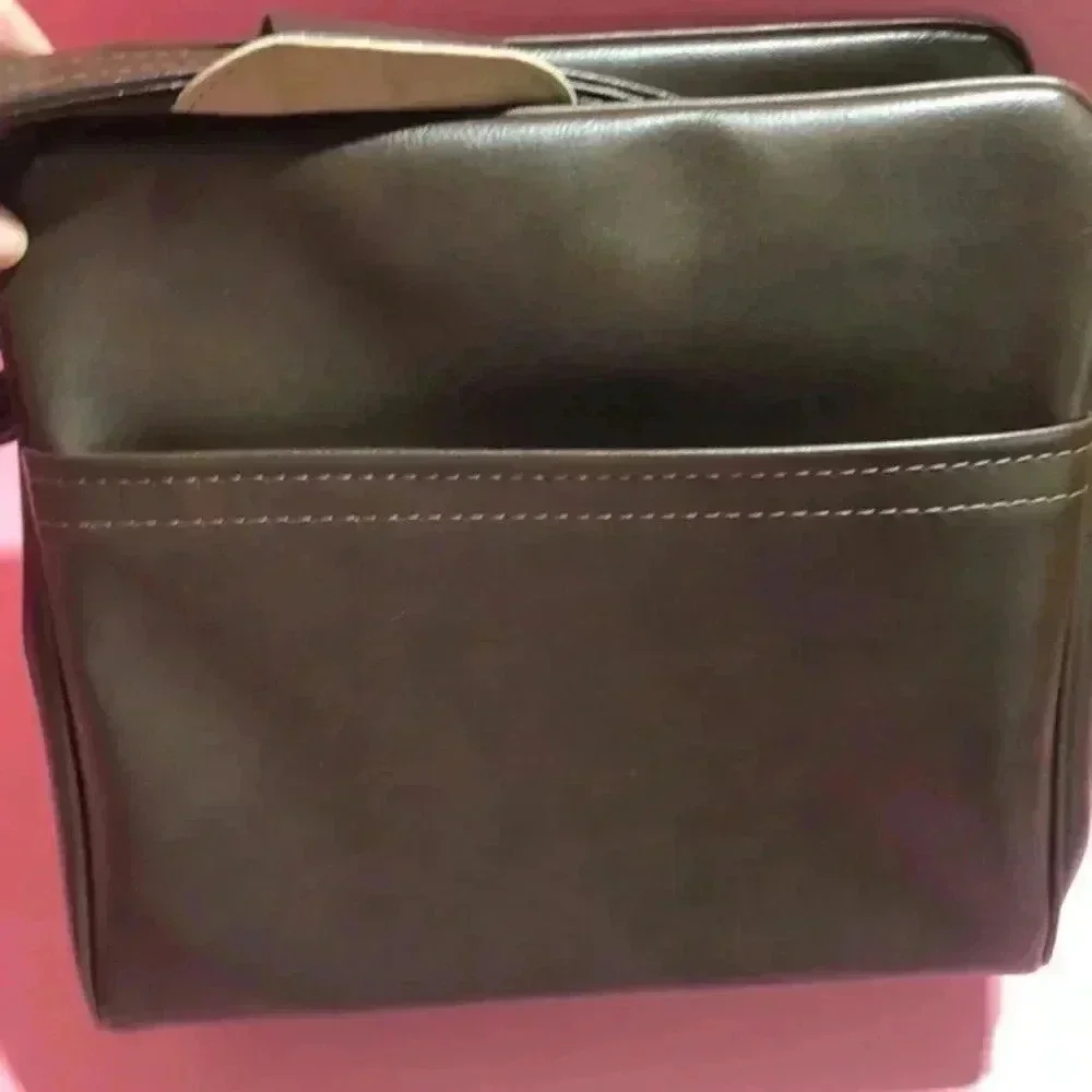 Dark brown purse / shoulder bag multiple‎ compartments
